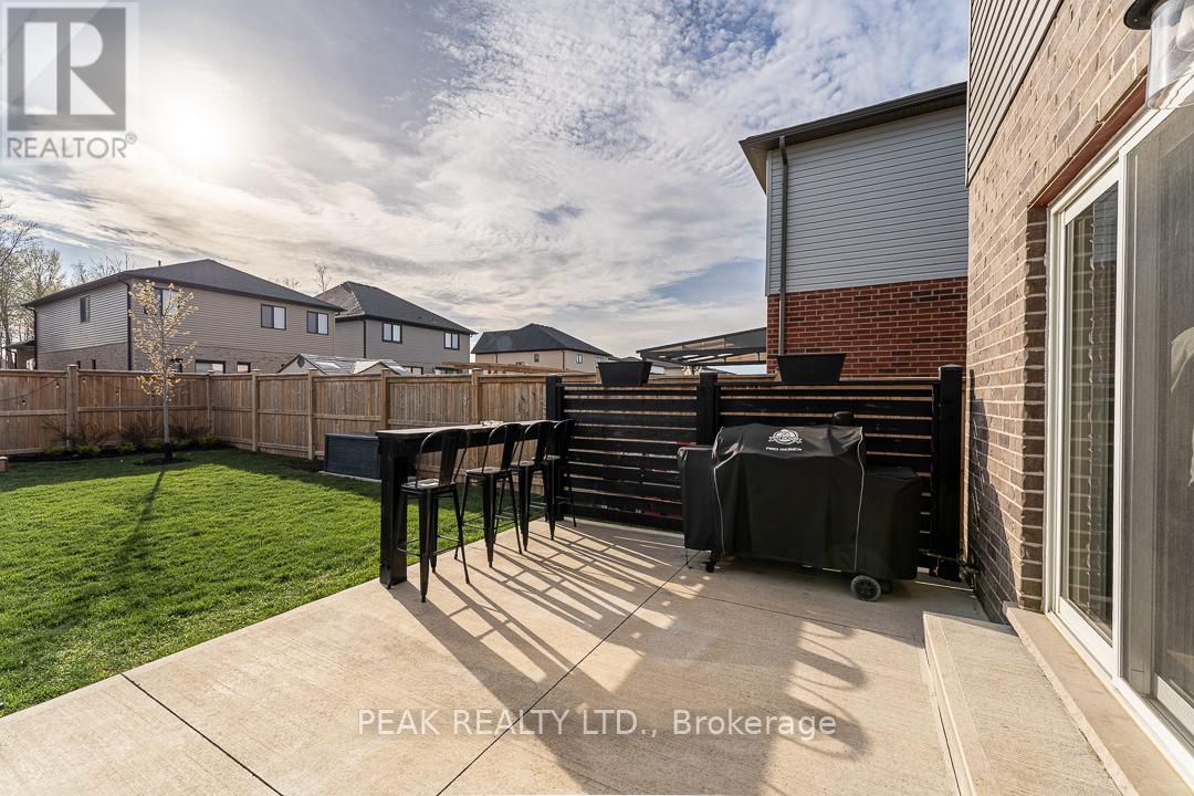 1557 Applerock Avenue, London North (North S), Ontario  N6G 0M7 - Photo 22 - X12114502