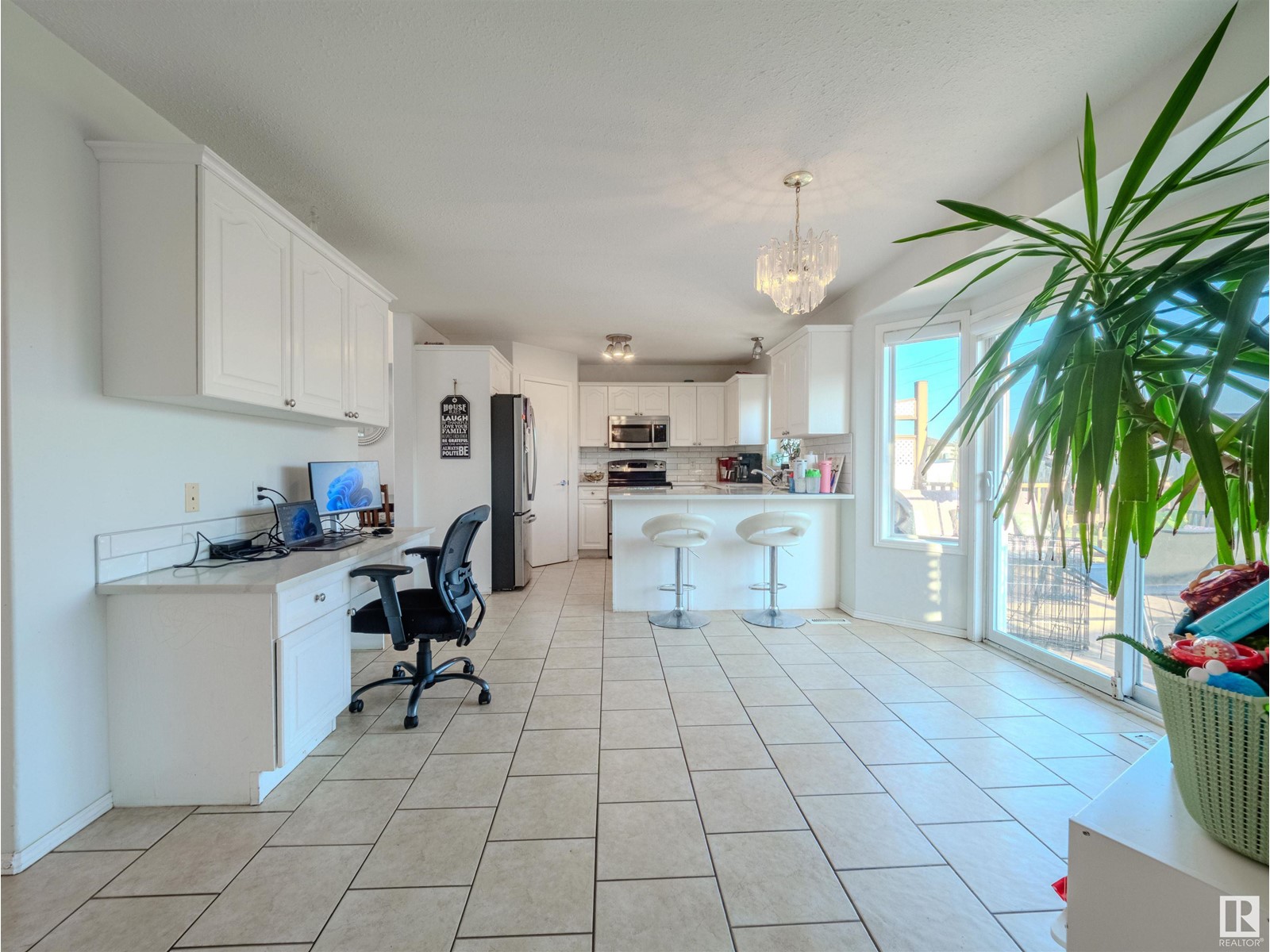 Property at 8720 163 AV NW image 5