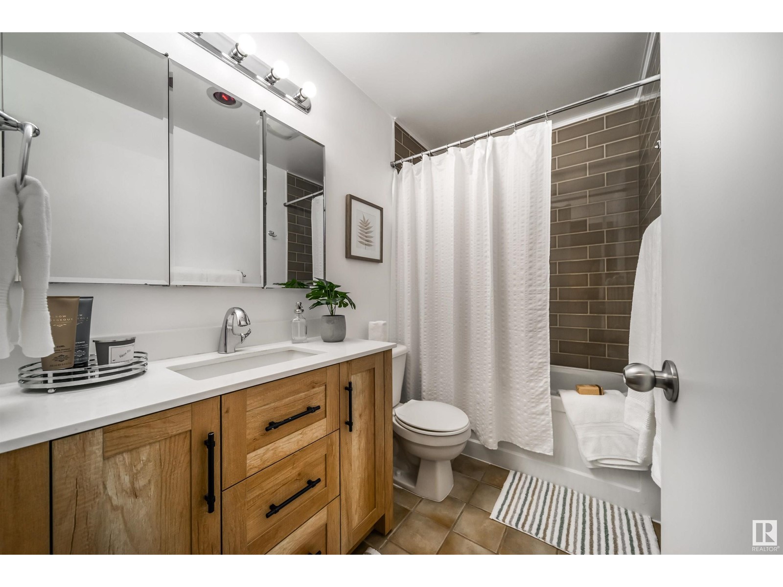 3328 145 Av Nw, Edmonton, Alberta  T5Y 2E5 - Photo 18 - E4433549