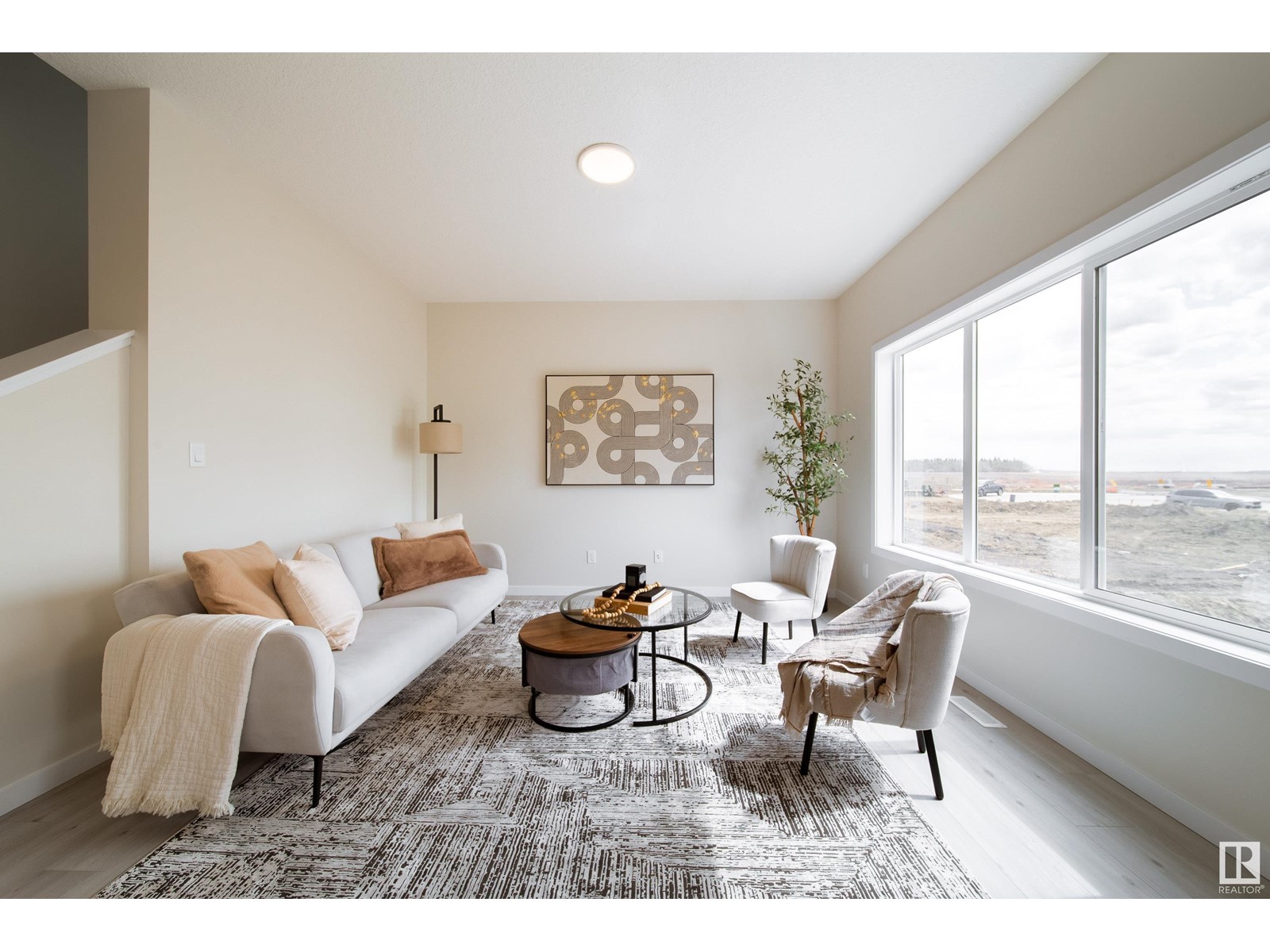 Property at 2118 MUCKLEPLUM CR SW image 3