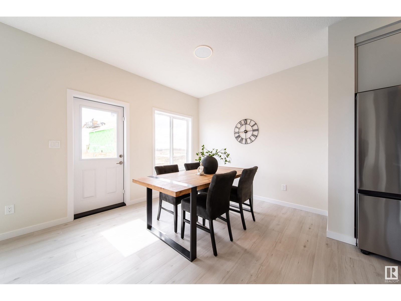 Property at 2118 MUCKLEPLUM CR SW image 5