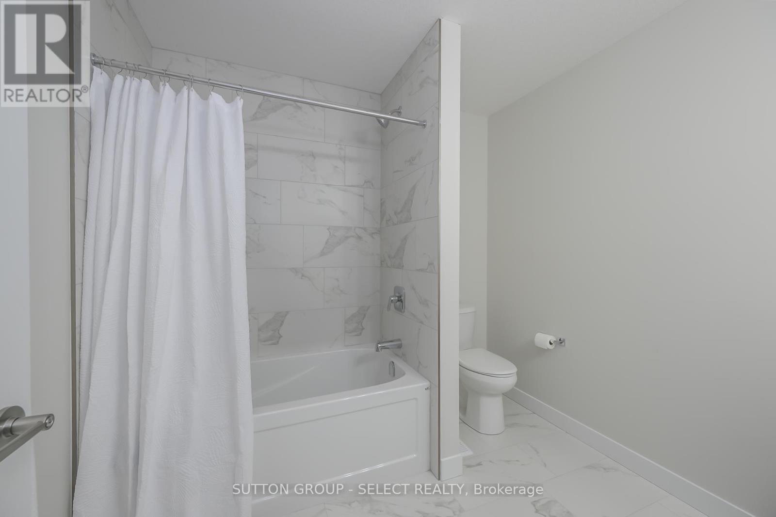 Photo 22 of 29 for 6949 Royal Magnolia Avenue