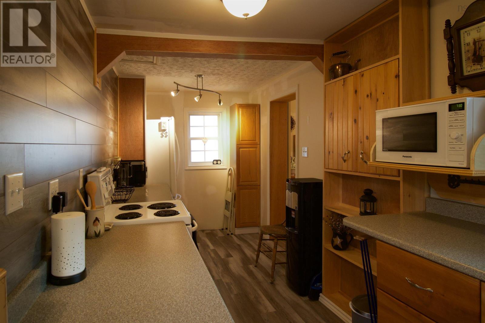 5 Johnson Road, Mount Uniacke, Nova Scotia  B0N 1Z0 - Photo 12 - 202509344