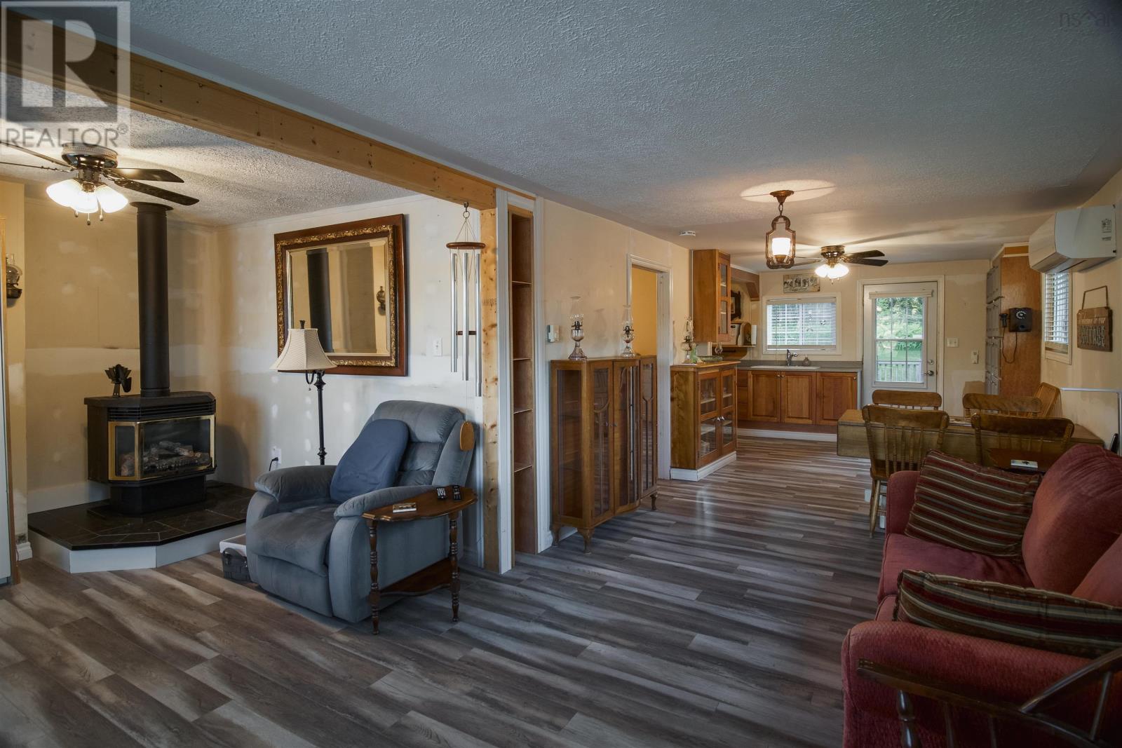 5 Johnson Road, Mount Uniacke, Nova Scotia  B0N 1Z0 - Photo 8 - 202509344