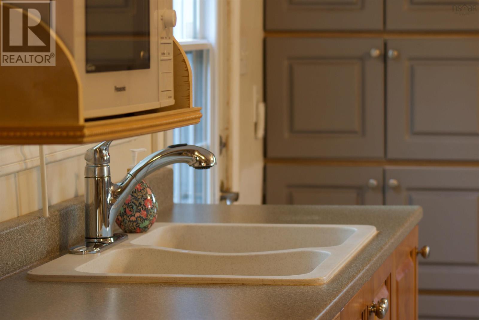 5 Johnson Road, Mount Uniacke, Nova Scotia  B0N 1Z0 - Photo 14 - 202509346