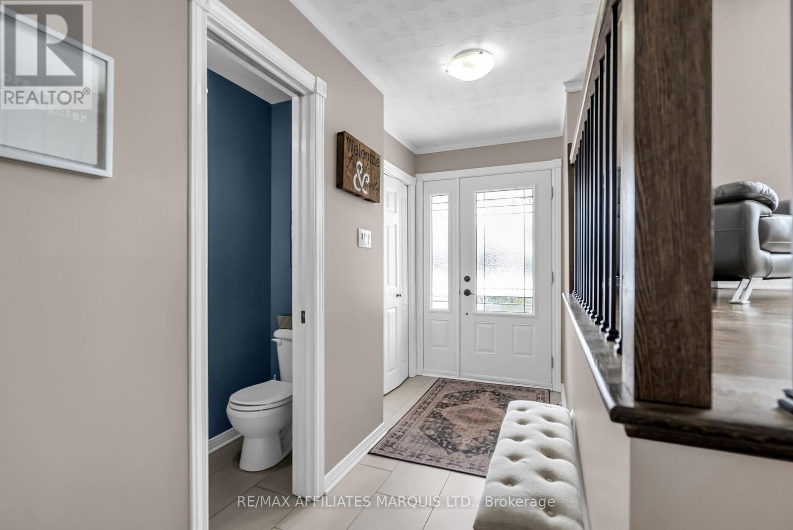 Property at 1933 BELVEDERE CRESCENT image 3