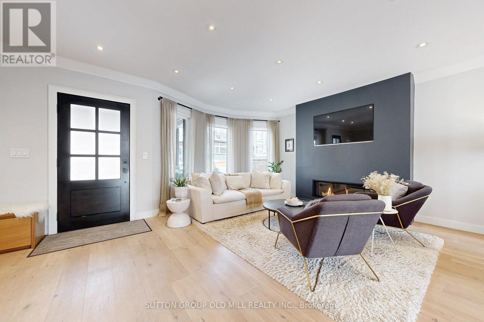 17 Grafton Avenue, Toronto (Roncesvalles), Ontario  M6R 1C3 - Photo 9 - W12113357