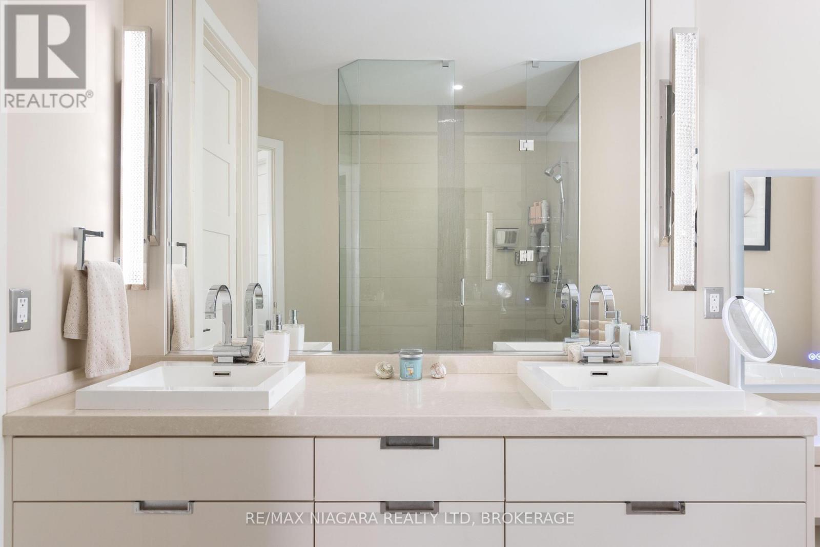 362 Niagara Boulevard, Niagara-On-The-Lake (Town), Ontario  L0S 1J0 - Photo 27 - X12114598