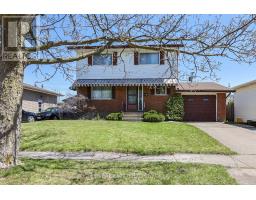 10 STRATHMORE CRESCENT, Welland, Ontario