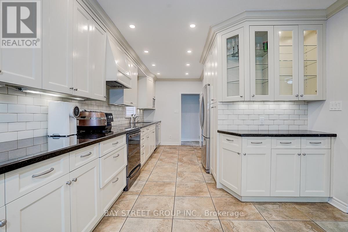 6 Larwood Boulevard, Toronto, Ontario  M1M 2M5 - Photo 15 - E12114577