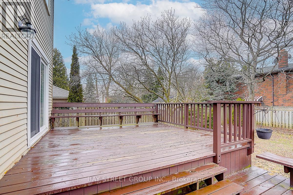 6 Larwood Boulevard, Toronto, Ontario  M1M 2M5 - Photo 39 - E12114577