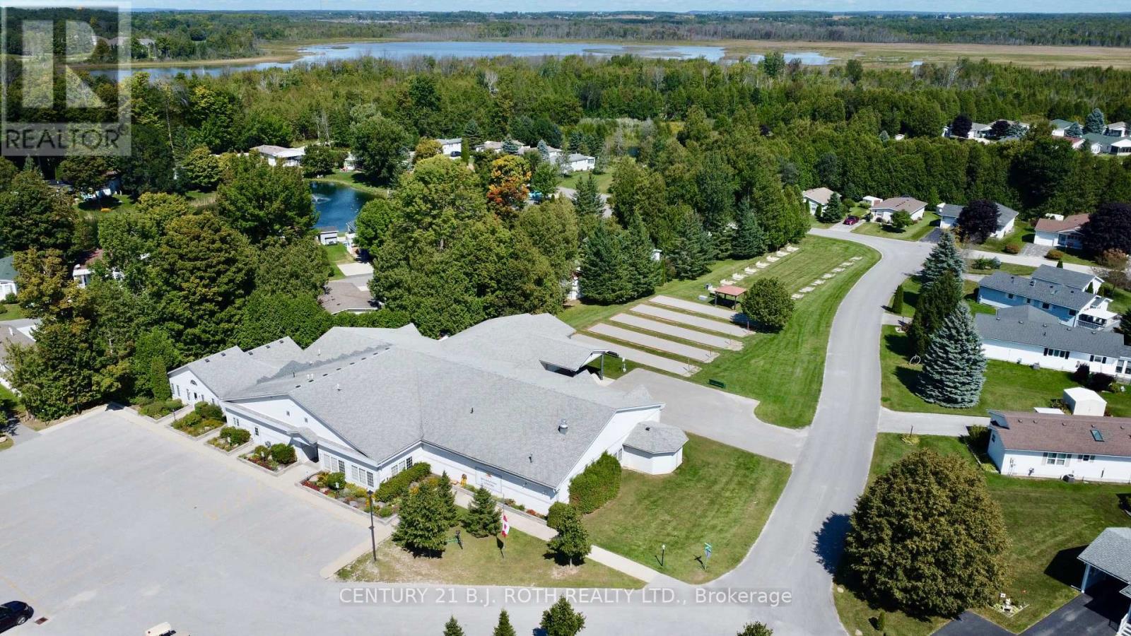 27 The Boardwalk, Wasaga Beach, Ontario  L9Z 3A8 - Photo 24 - S12114614