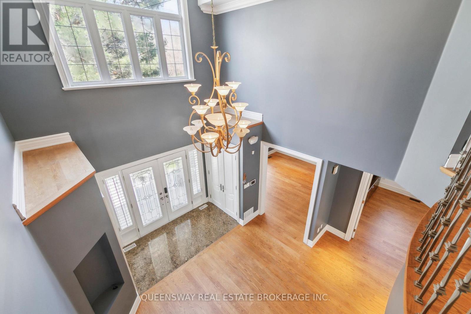 1371 Chriseden Drive, Mississauga, Ontario  L5H 1V1 - Photo 17 - W12114529