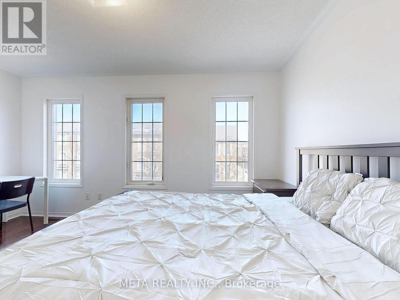 84 Odoardo Di Santo Circle, Toronto, Ontario  M3L 0E8 - Photo 11 - W12114562