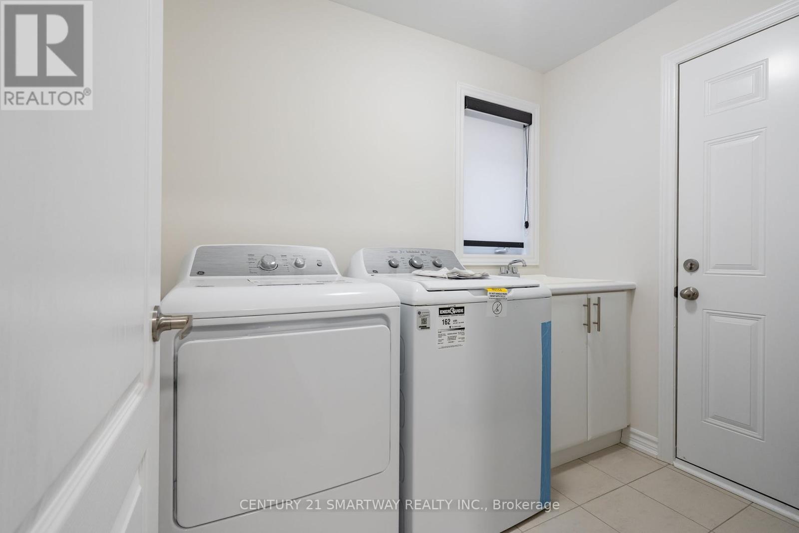 12 Huntsworth Avenue, Thorold (Thorold Downtown), Ontario  L2V 5G7 - Photo 20 - X12114521