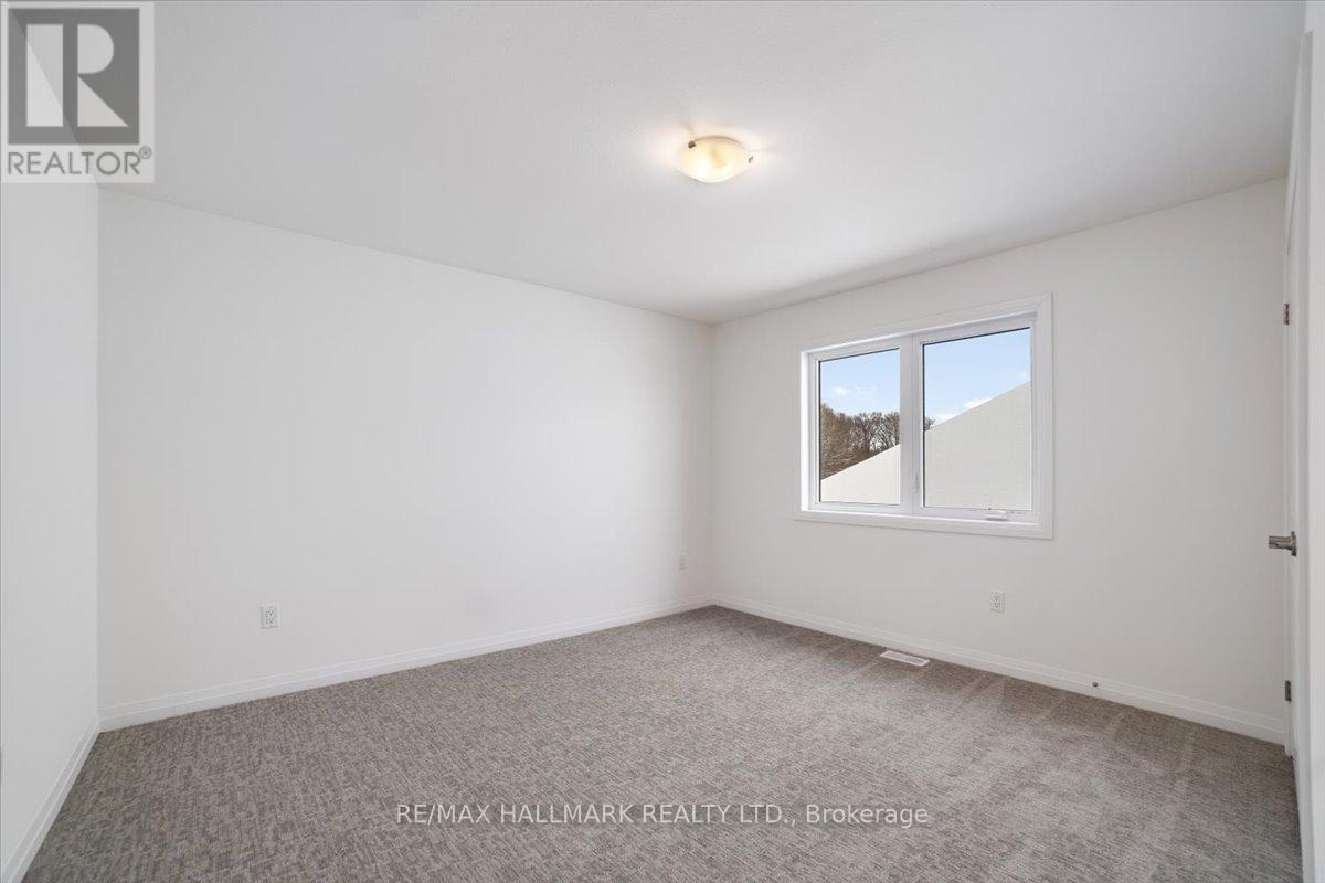 31 Willson (Upper) Drive, Thorold, Ontario  L2V 0M3 - Photo 33 - X12114623