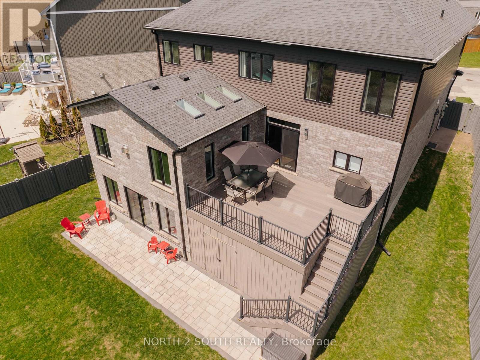 151 Thomas Street, Stratford, Ontario  N5A 0E8 - Photo 13 - X12114637