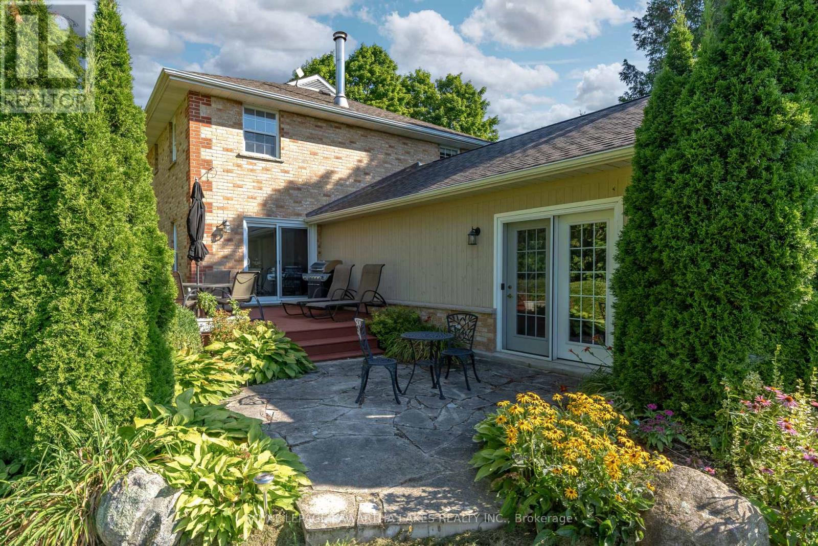 890 Woodville Road, Kawartha Lakes, Ontario  K0M 2T0 - Photo 6 - X12114658