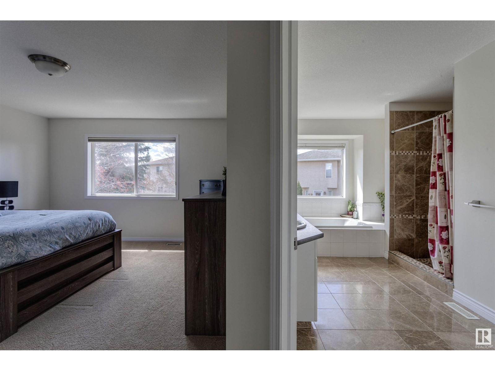 1007 Burns Cl Nw, Edmonton, Alberta  T6R 2L1 - Photo 31 - E4433555