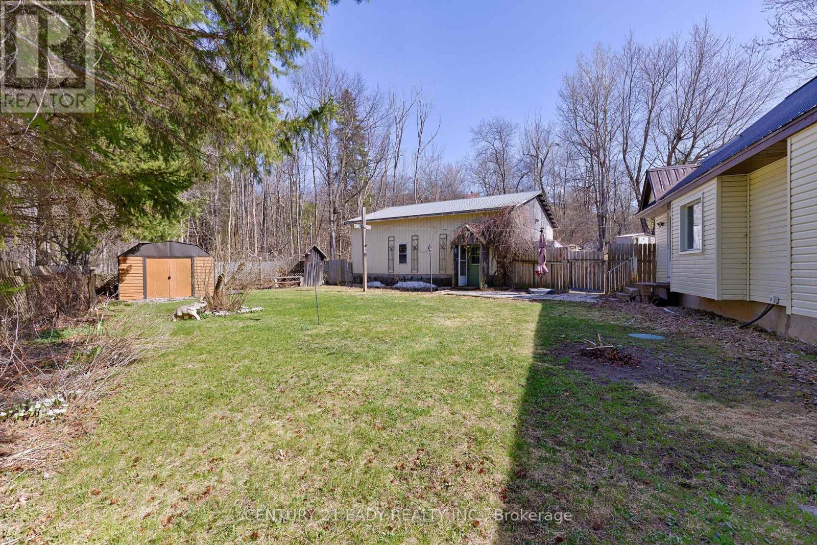 63 Sebastopol Drive, Bonnechere Valley, Ontario  K0J 1W0 - Photo 4 - X12114661