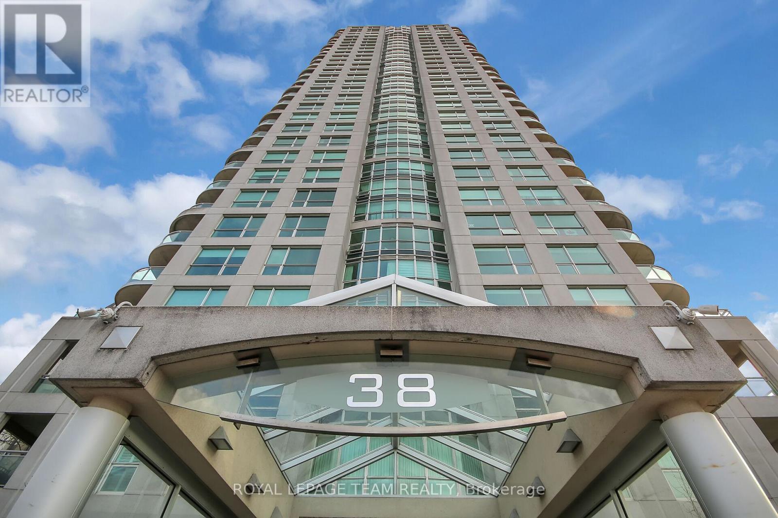2401 - 38 Metropole Private, Ottawa, Ontario  K1Z 1E9 - Photo 2 - X12114649