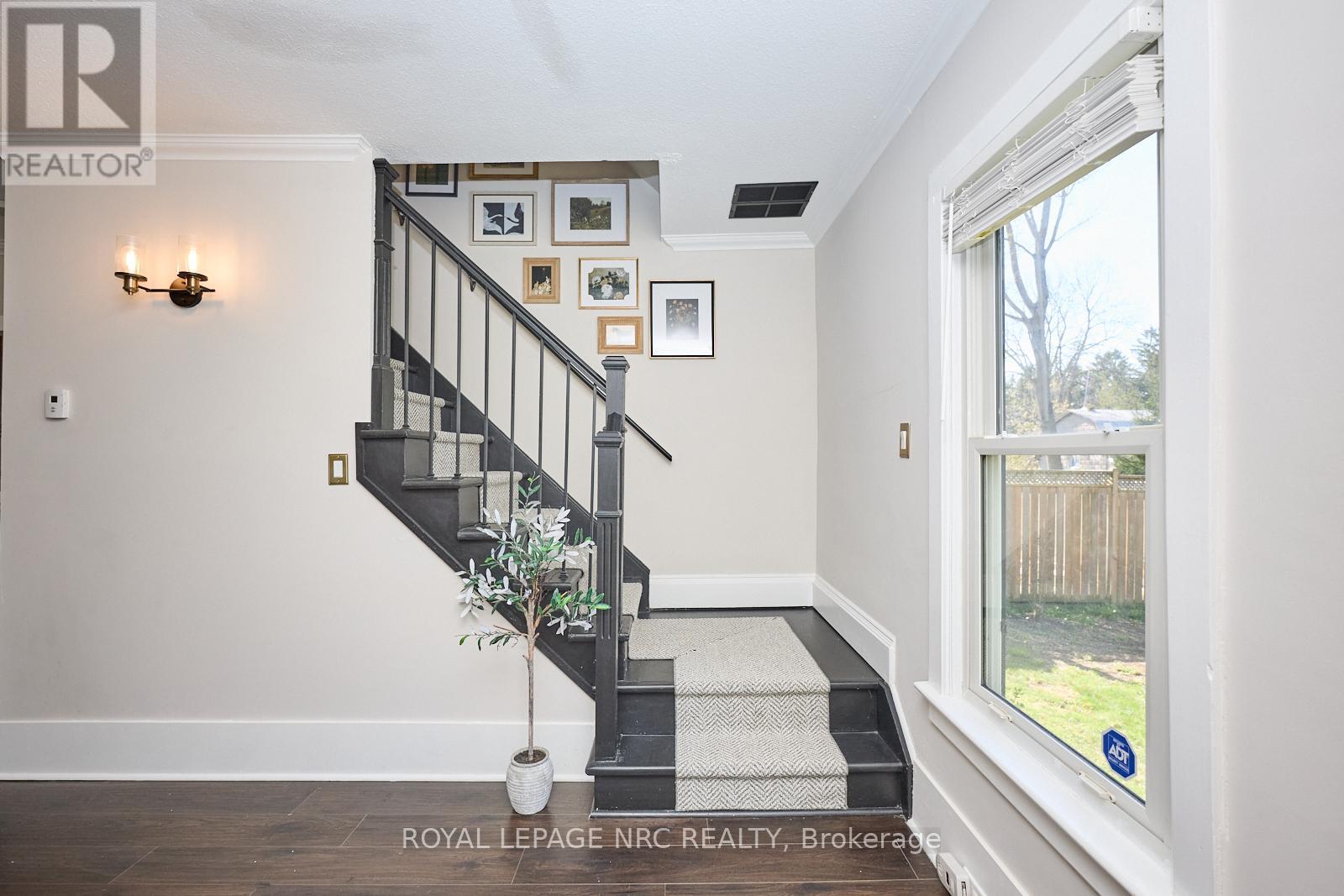 553 Ridge Road N, Fort Erie (Ridgeway), Ontario  L0S 1N0 - Photo 23 - X12114692