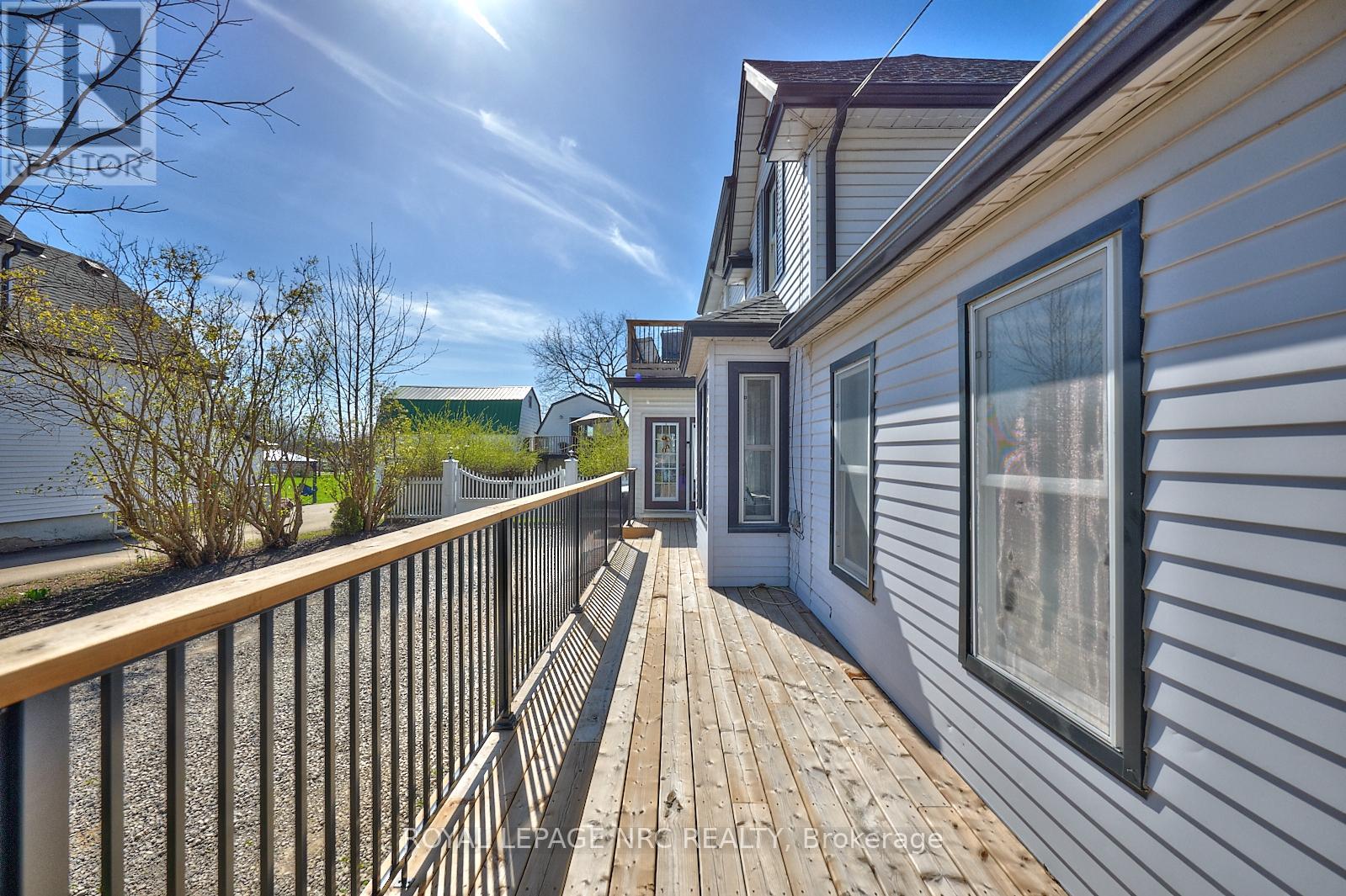 Property at 553 RIDGE ROAD N image 5