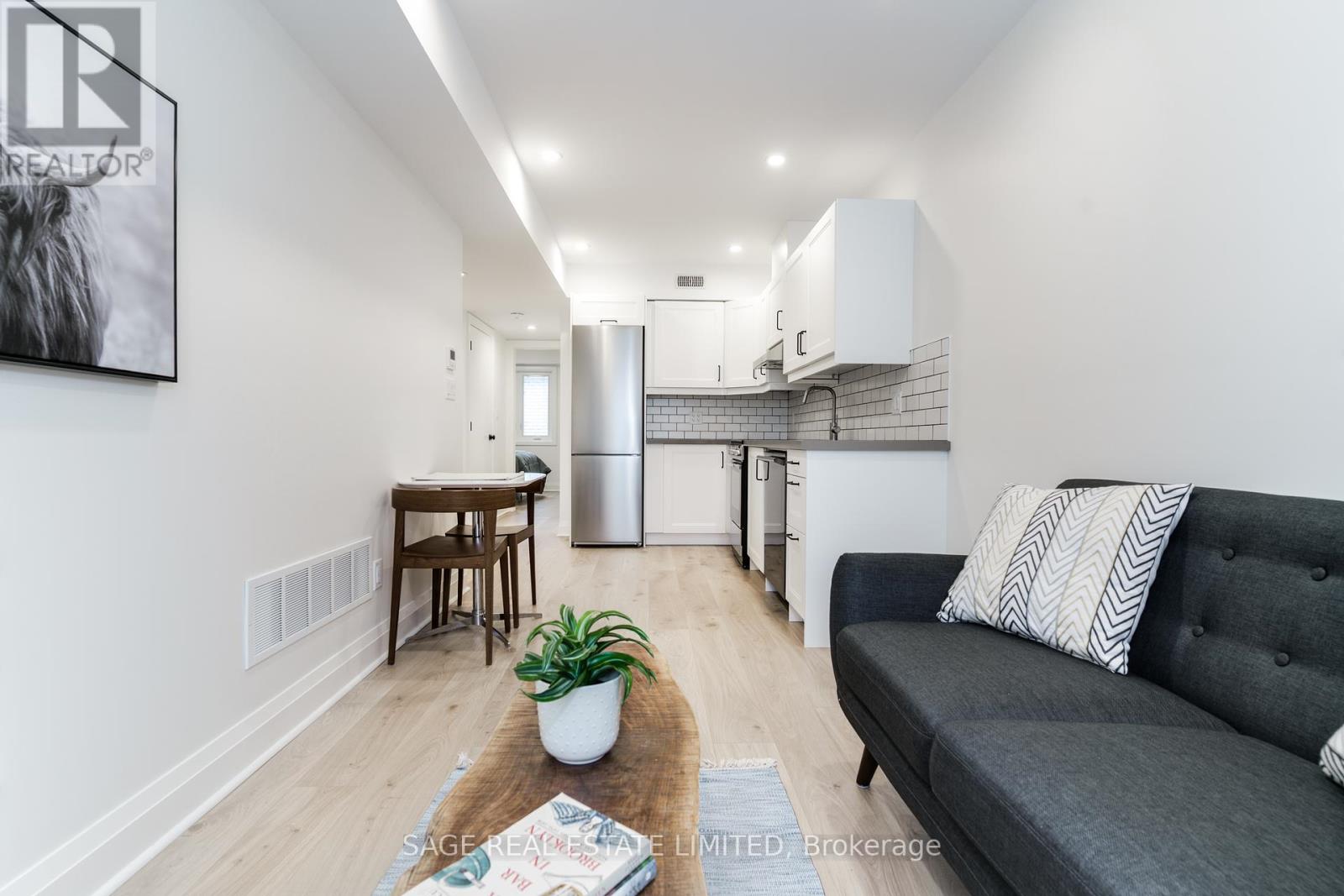 2 - 2413 Dundas Street W, Toronto, Ontario  M6P 1X3 - Photo 12 - W12084740