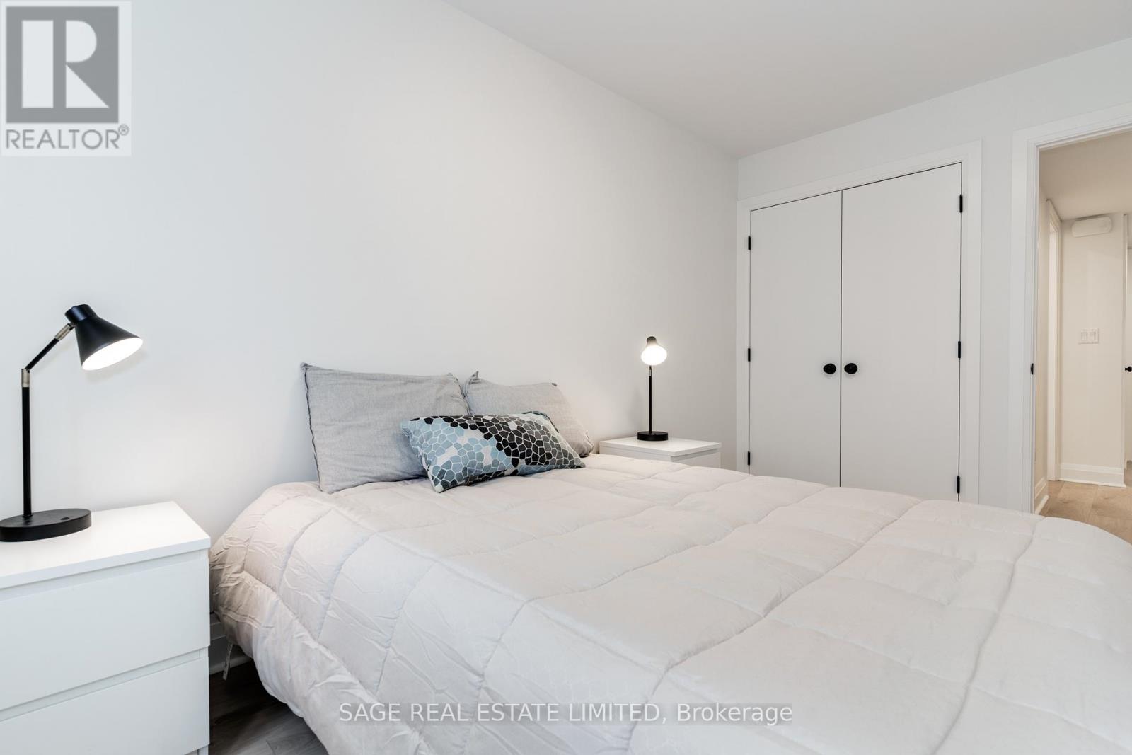 2 - 2413 Dundas Street W, Toronto, Ontario  M6P 1X3 - Photo 17 - W12084740