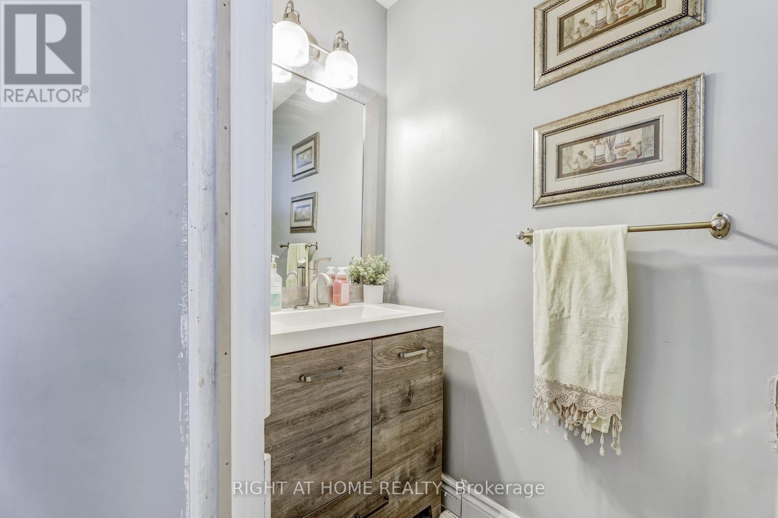 63 Mcknight Drive, Toronto (Malvern), Ontario  M1B 2Z4 - Photo 14 - E12066285