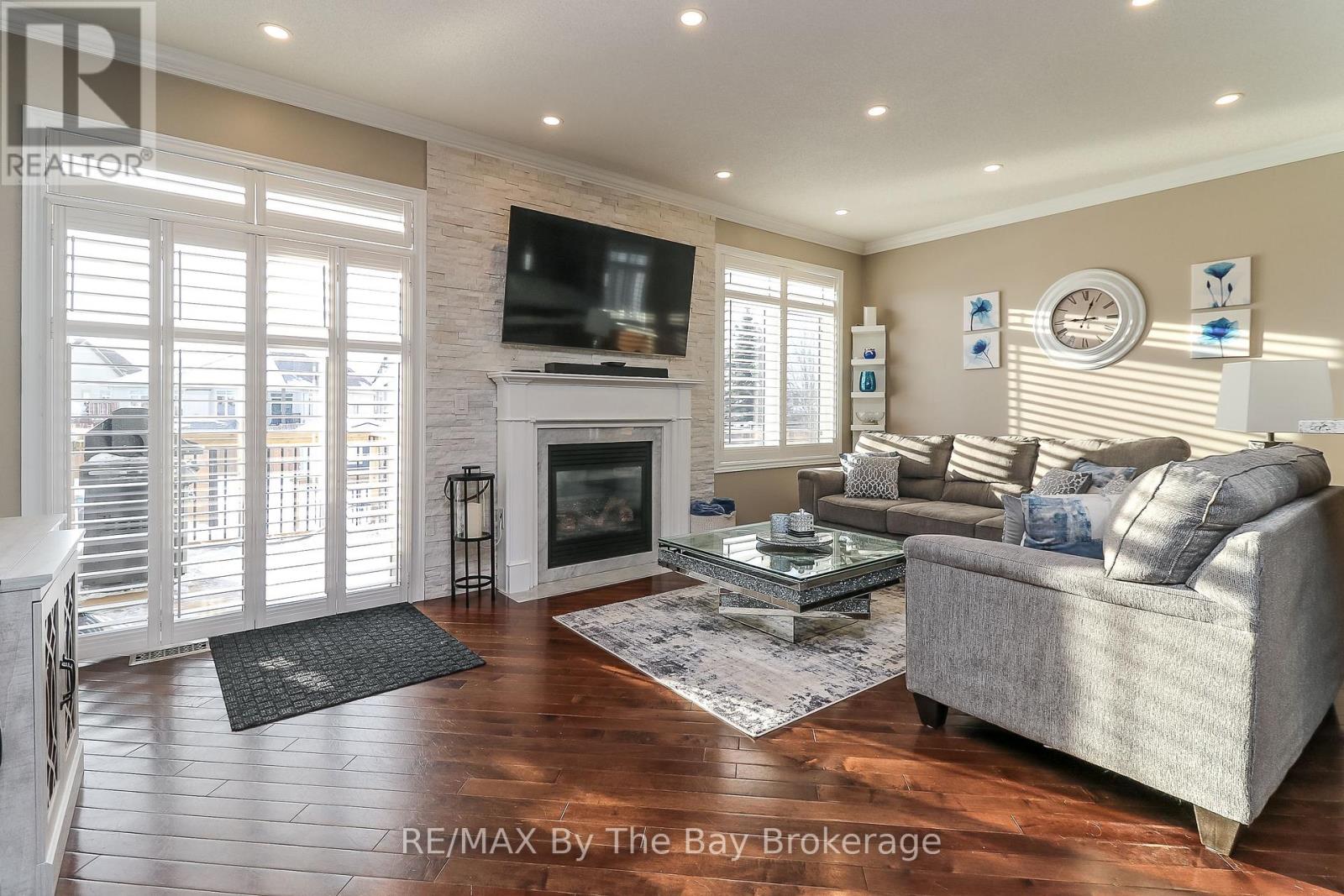 9 Broadpoint Street, Wasaga Beach, Ontario  L9Z 3B8 - Photo 23 - S12114684