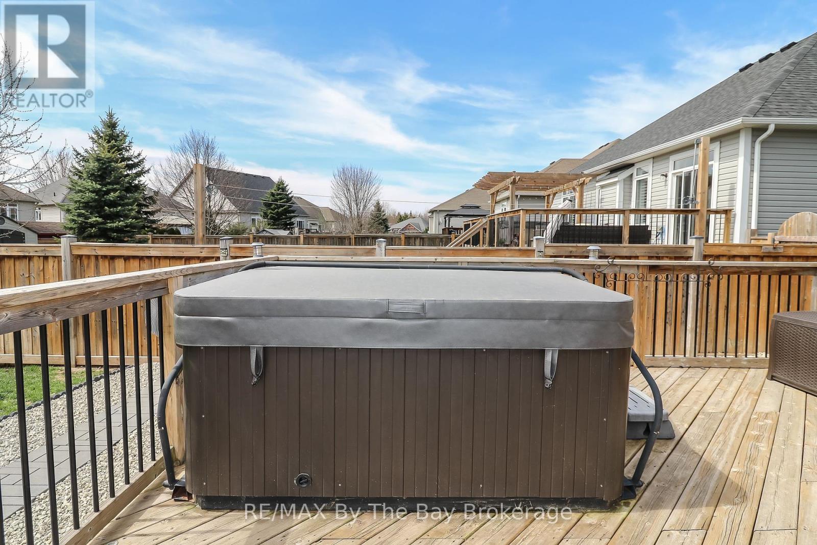 9 Broadpoint Street, Wasaga Beach, Ontario  L9Z 3B8 - Photo 27 - S12114684