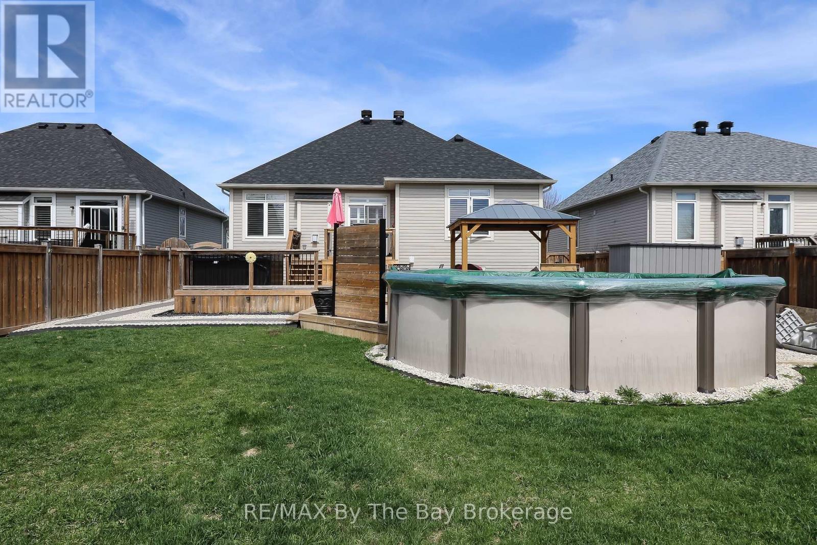 9 Broadpoint Street, Wasaga Beach, Ontario  L9Z 3B8 - Photo 43 - S12114684