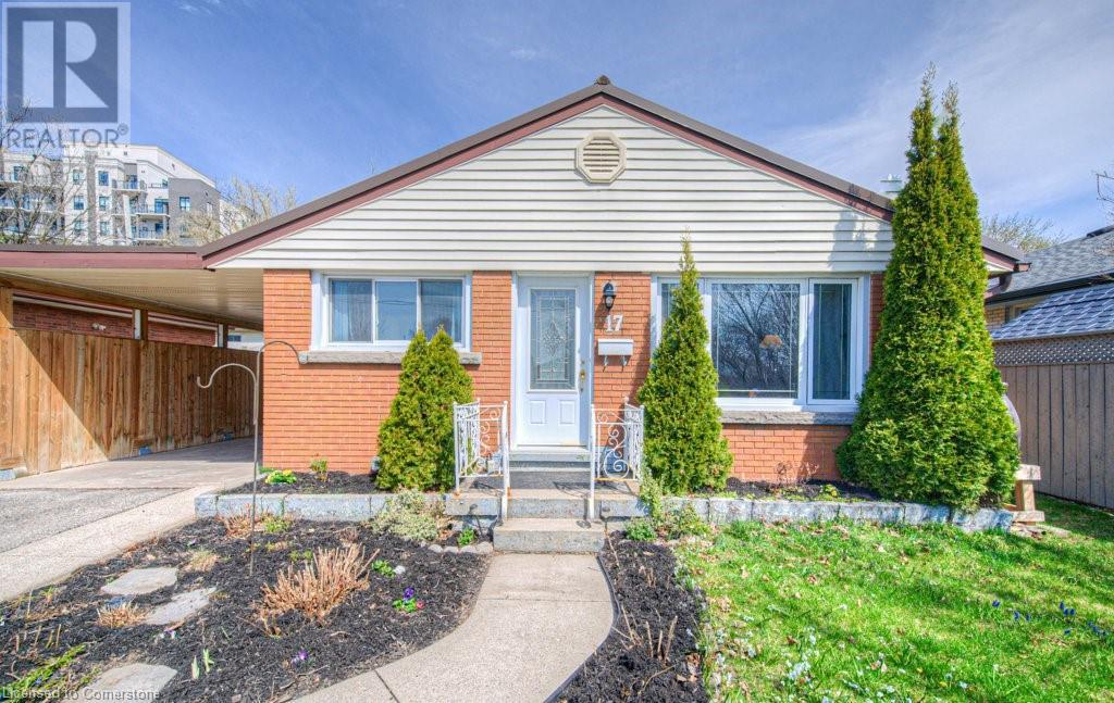 Property at 17 MUNCH Avenue image 1