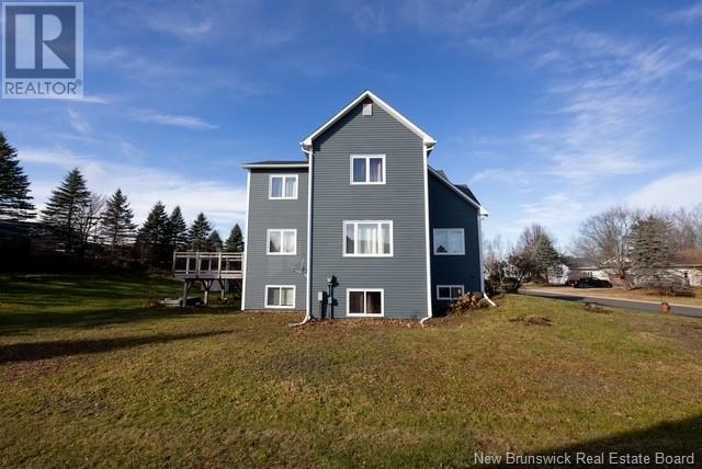 Property at 16 Howe Crescent image 5