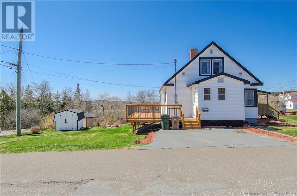 Property at 1628 Loch Lomond Road image 5