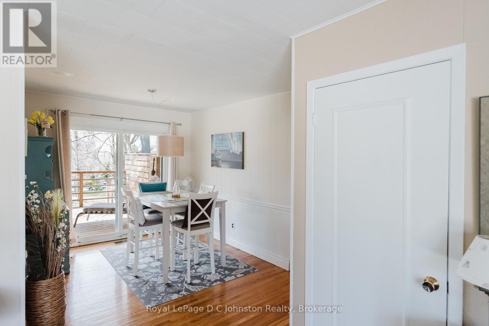 308 Tyendinaga Drive, Saugeen Shores, Ontario  N0H 2L0 - Photo 17 - X12114647