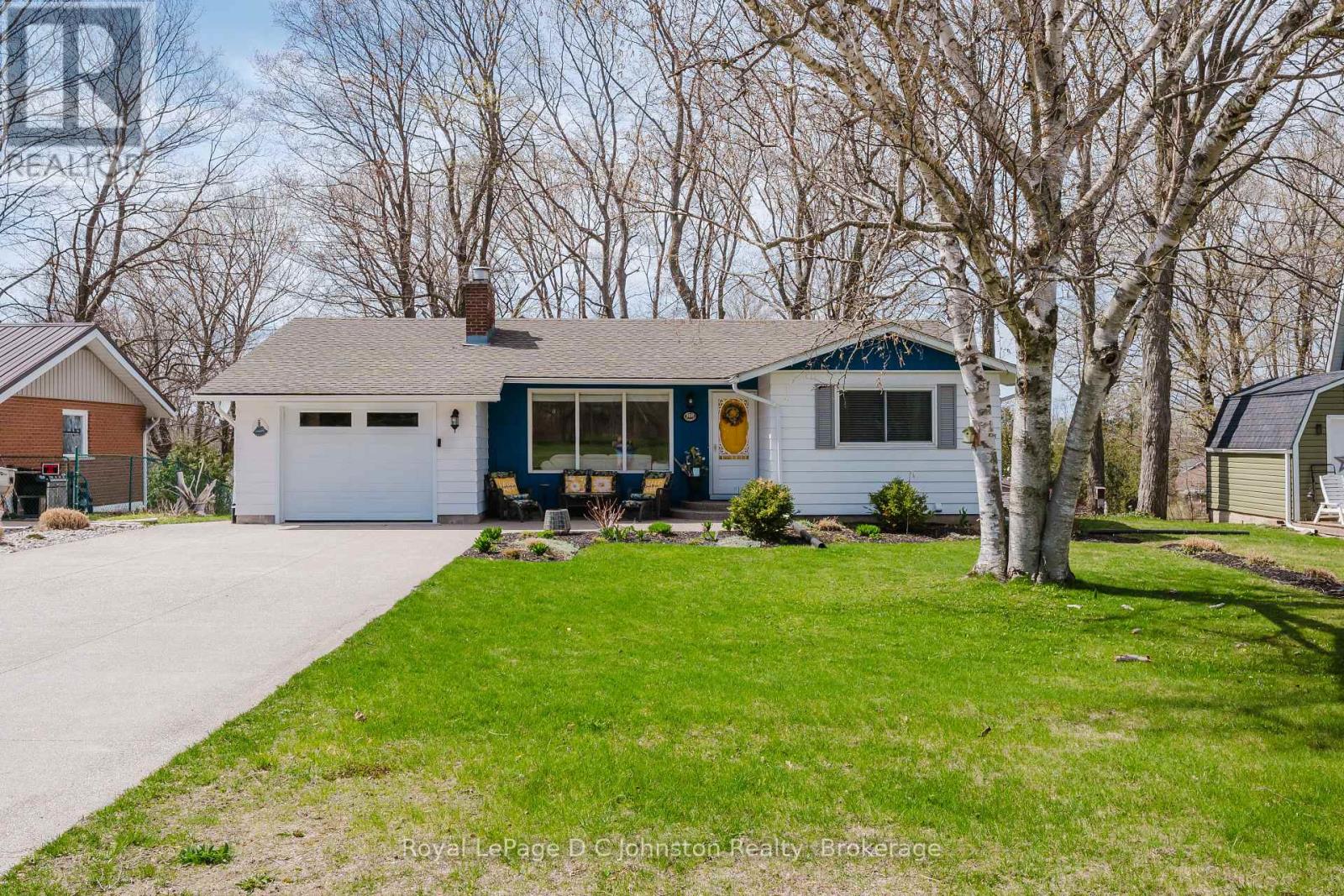 Property at 308 TYENDINAGA DRIVE image 2