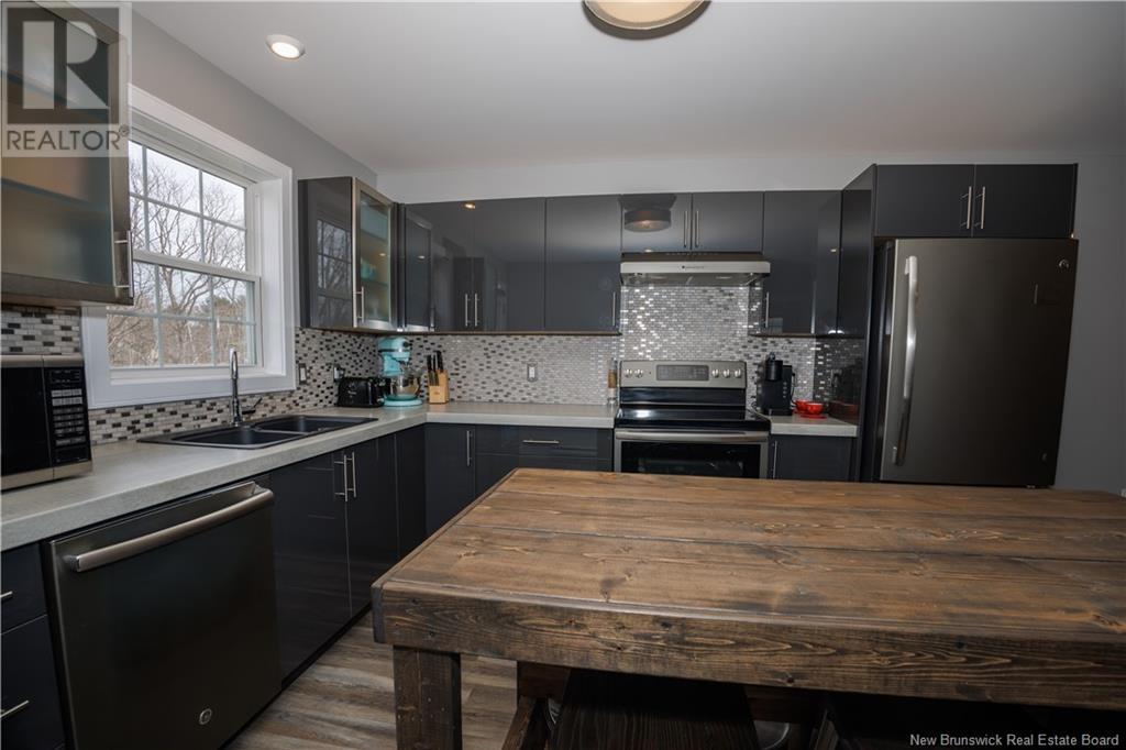 Property at 33 Eatman Avenue image 4