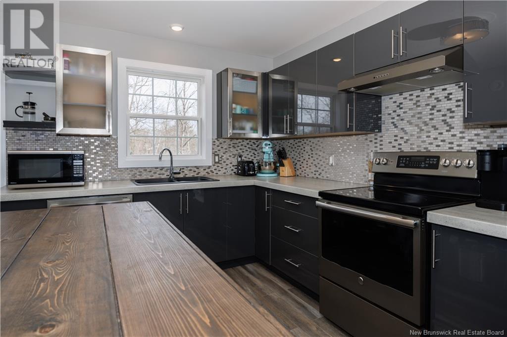 Property at 33 Eatman Avenue image 5
