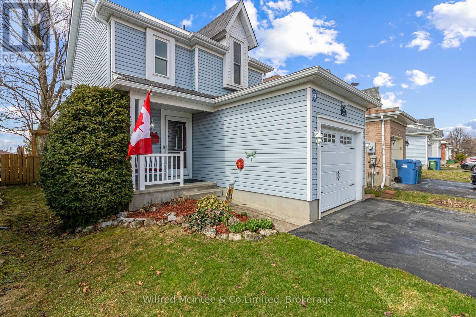 Property at 50 STARVIEW CRESCENT image 4