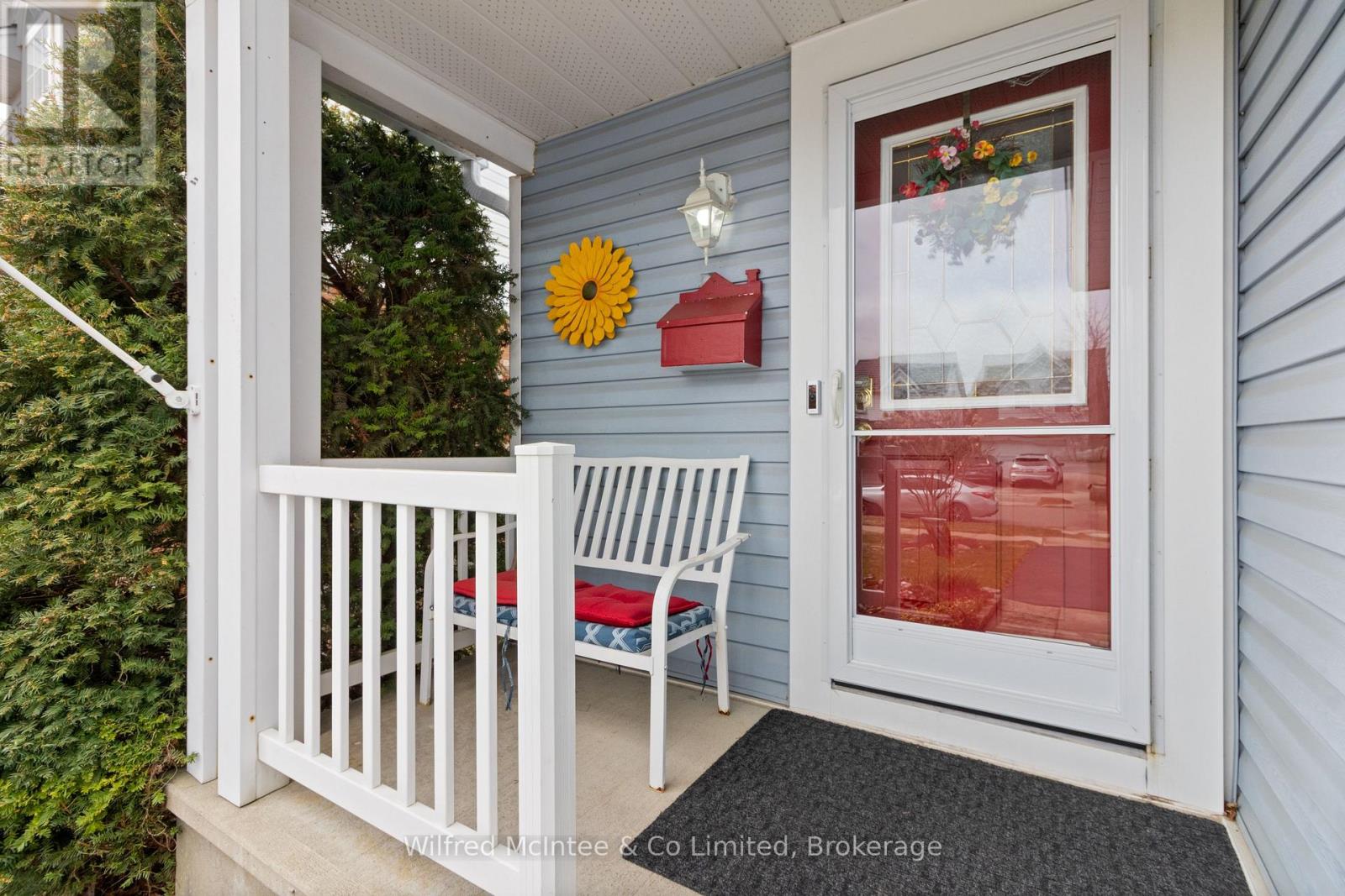 50 Starview Crescent, Guelph, Ontario  N1E 6Z8 - Photo 5 - X12114667