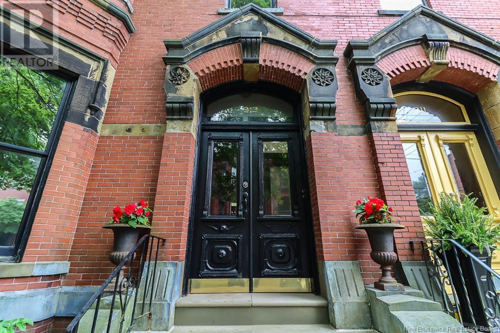 Property at 213 Germain Street image 3