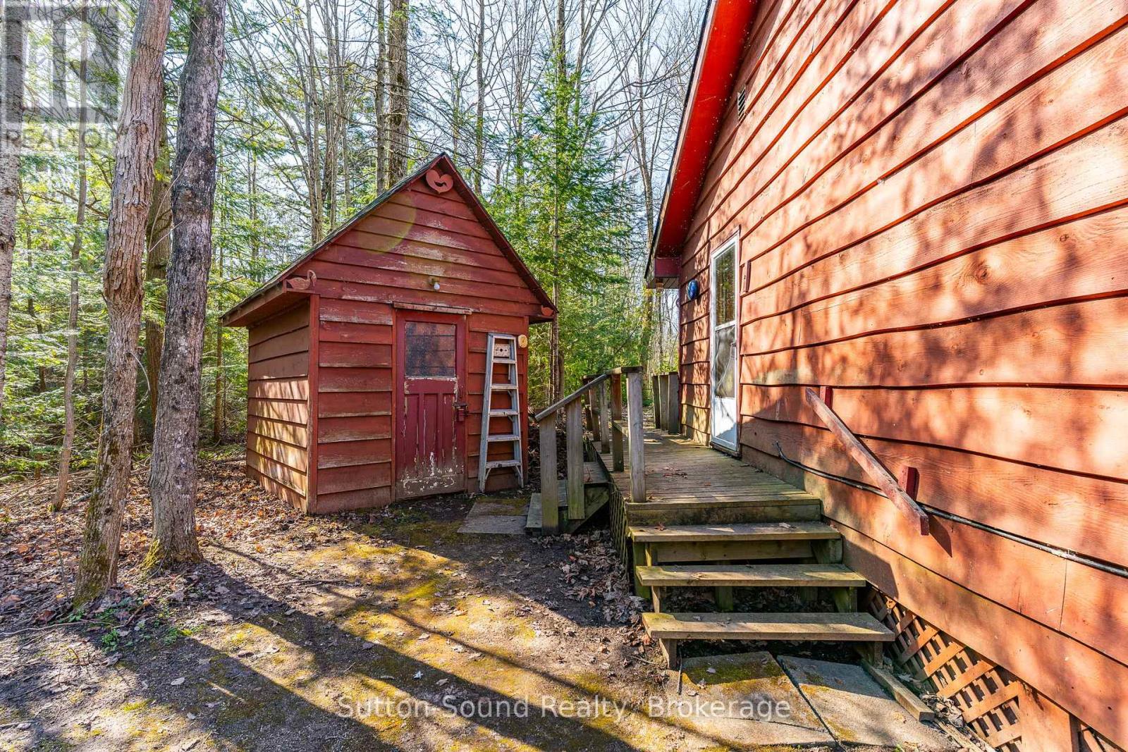 44 Roth Drive, South Bruce Peninsula, Ontario  N0H 2T0 - Photo 31 - X12114685