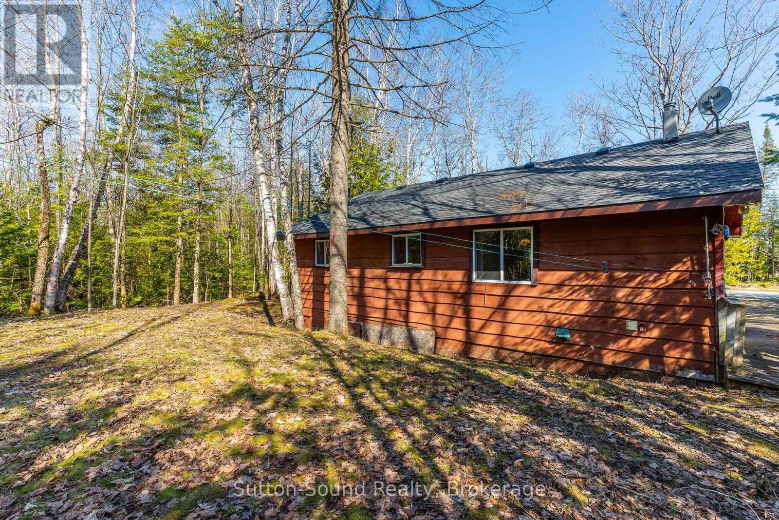 44 Roth Drive, South Bruce Peninsula, Ontario  N0H 2T0 - Photo 33 - X12114685