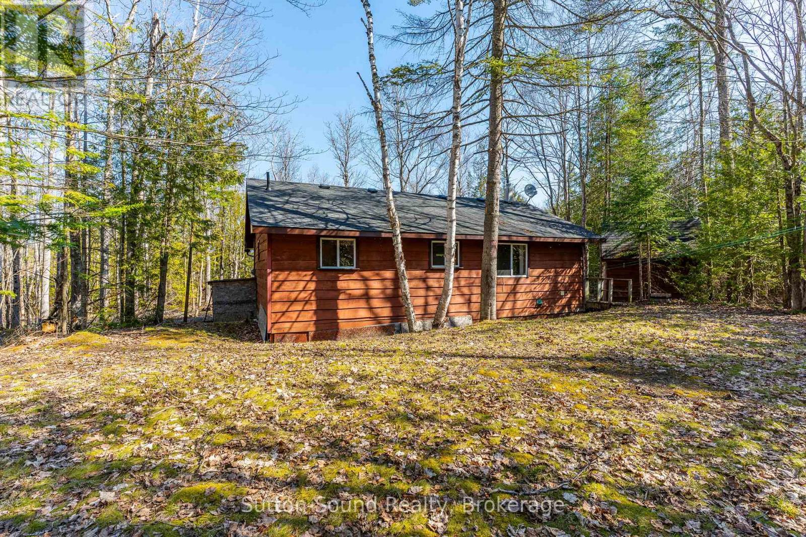 44 Roth Drive, South Bruce Peninsula, Ontario  N0H 2T0 - Photo 35 - X12114685