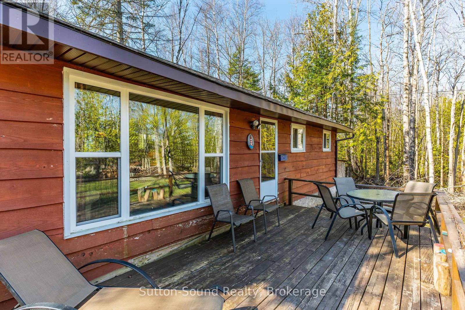 44 Roth Drive, South Bruce Peninsula, Ontario  N0H 2T0 - Photo 6 - X12114685