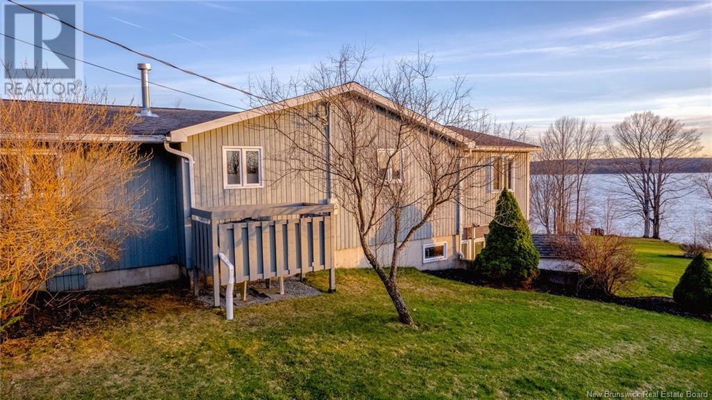 210 Hills Point Road, Oak Bay, New Brunswick  E3L 4J2 - Photo 10 - NB117207