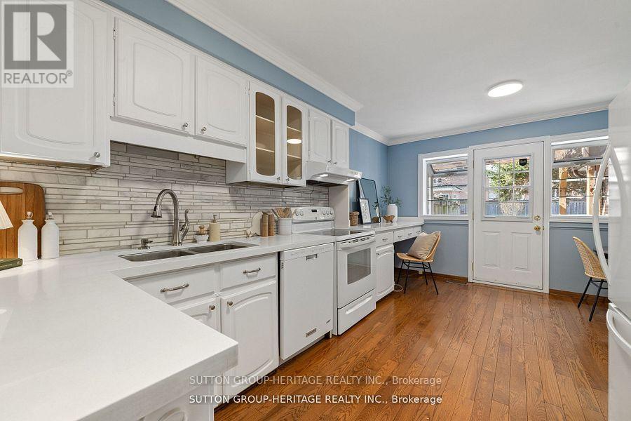 38a Deep Dene Drive, Toronto, Ontario  M1C 1L7 - Photo 12 - E12112225