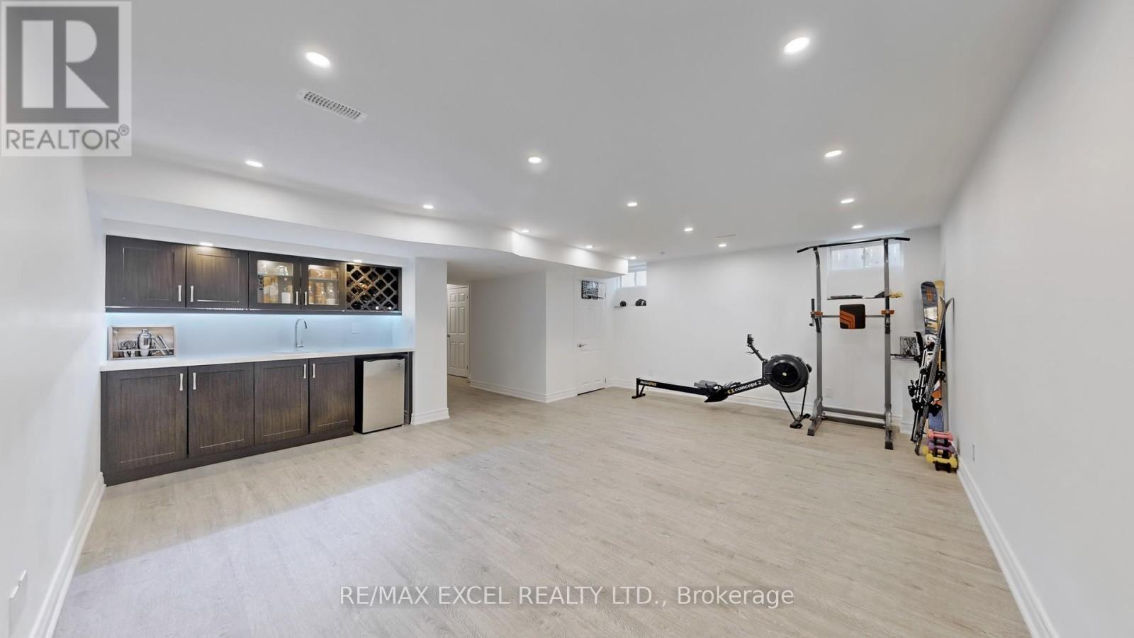 11 Unity Gardens Drive, Markham (Village Green-South Unionville), Ontario  L3R 5R6 - Photo 44 - N12114525